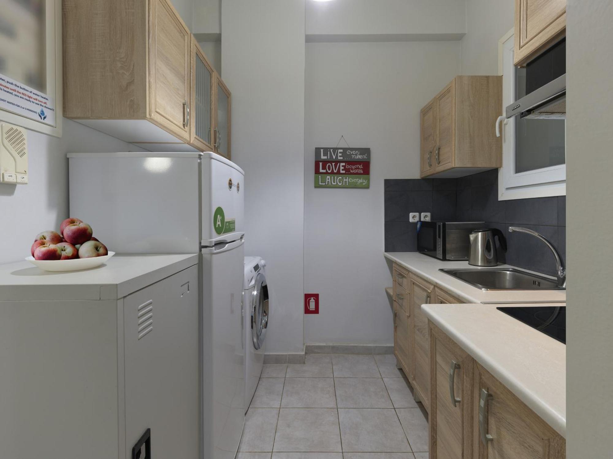 דירות Cozy Athenian One Bd, Pistachio Charm מראה חיצוני תמונה