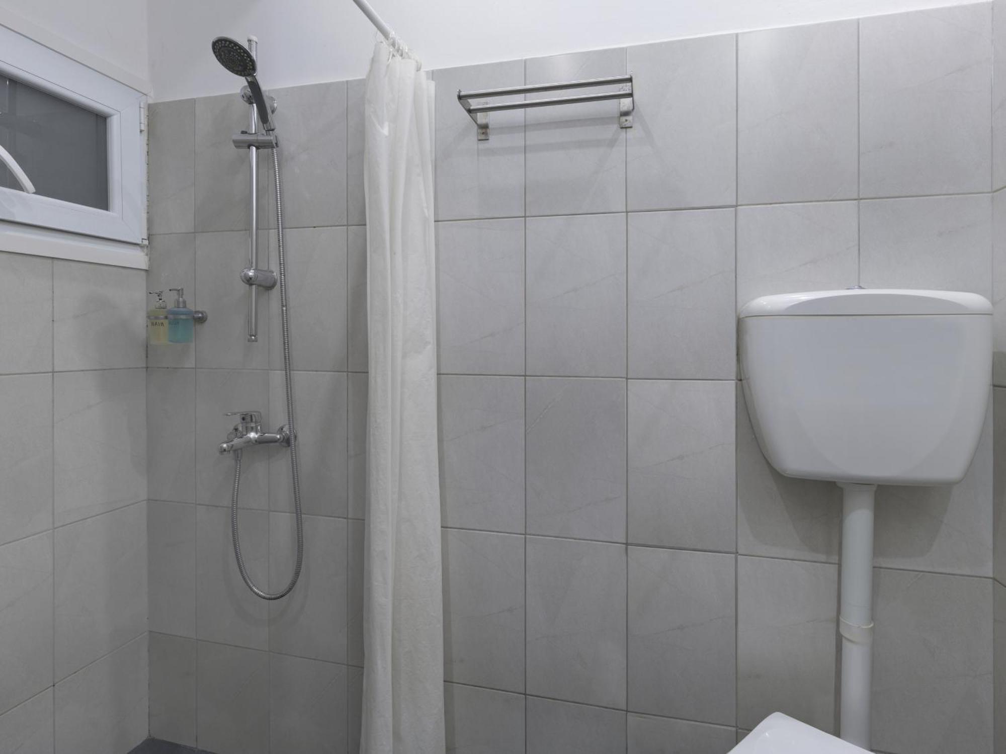 דירות Cozy Athenian One Bd, Pistachio Charm מראה חיצוני תמונה